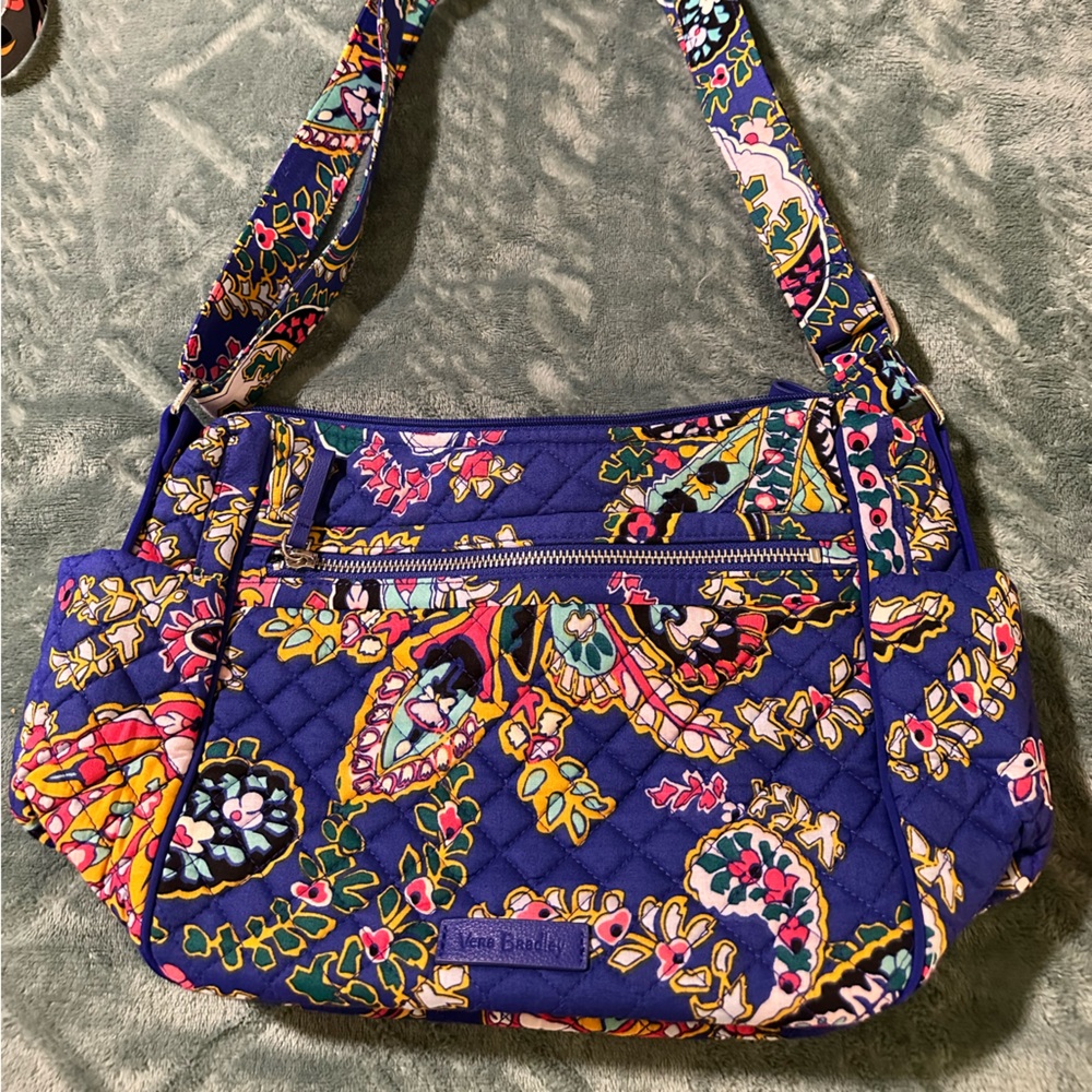 Vera Bradley, large quilted Crossbody purse